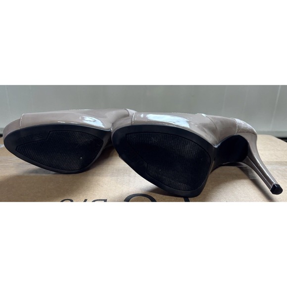 GUESS Nude Beige Patent Leather/Suede Heel Peep Toe Platform Stilettos Sz 10M - Picture 5 of 6